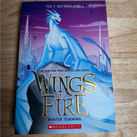 Wings of Fire Book Set - The First 8 Books - Picture 8 of 12